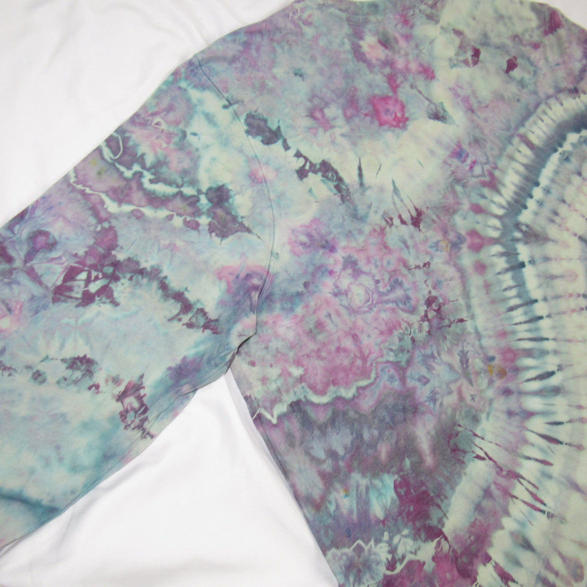 Flourite Geode Longsleeve XL